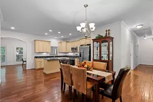 11 Annalisa Dr, Greensboro, NC 27455 - Photo 10