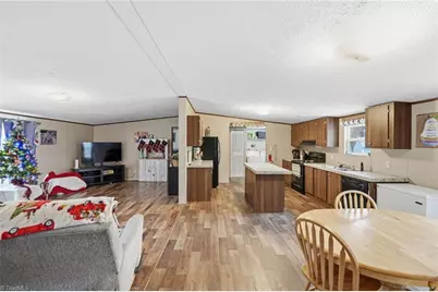 3472 Suits Road, Gibsonville, NC 27249 - Photo 4