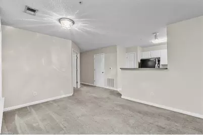 6112 Hedgecock Circle, High Point, NC 27265 - Photo 8