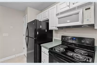6112 Hedgecock Circle, High Point, NC 27265 - Photo 12