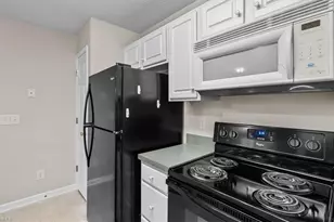 6112 Hedgecock Cir, High Point, NC 27265 - Photo 12