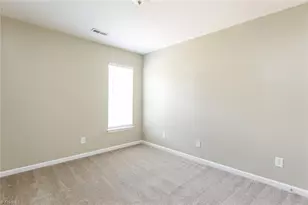 604 Walnut Crossing Dr, Whitsett, NC 27377 - Photo 10