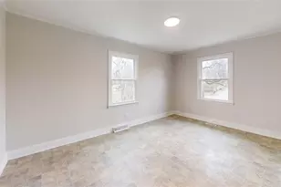 323 Coltrane Ave, High Point, NC 27260 - Photo 6