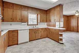 5568 Nc Hwy 49 N, Liberty, NC 27298 - Photo 8