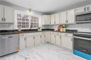 18 Fairway Dr, Lexington, NC 27292 - Photo 12