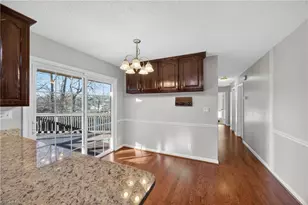 4502 Whitby Pl, Greensboro, NC 27406 - Photo 12