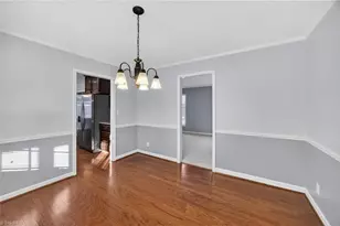 4502 Whitby Pl, Greensboro, NC 27406 - Photo 8