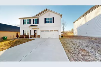 3723 Boxwood Court, Thomasville, NC 27360 - Photo 2