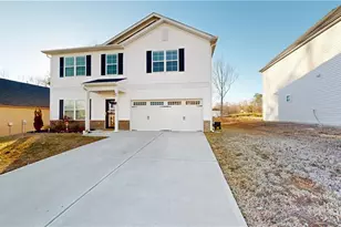 3723 Boxwood Ct, Thomasville, NC 27360 - Photo 2