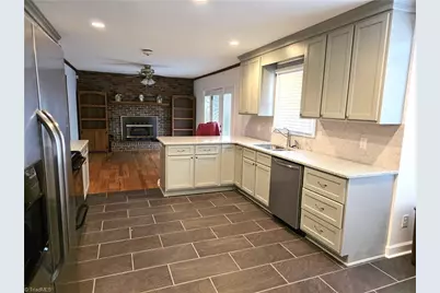 1085 Brown Road, King, NC 27021 - Photo 4