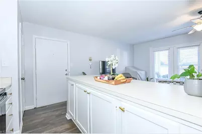 700 Glendale Drive #D, Greensboro, NC 27406 - Photo 8