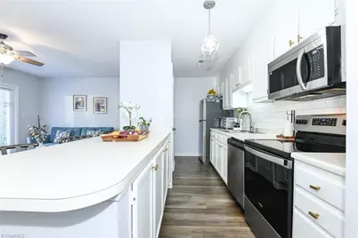 700 Glendale Drive #D, Greensboro, NC 27406 - Photo 6