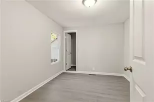 5414 Dobson Rd, Greensboro, NC 27410 - Photo 16