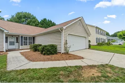 10 Manor Ridge Court, Greensboro, NC 27407 - Photo 2