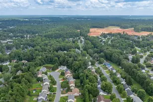 10 Manor Ridge Ct, Greensboro, NC 27407 - Photo 36