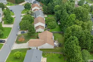 10 Manor Ridge Ct, Greensboro, NC 27407 - Photo 32