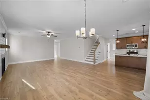 1736 Eastover Dr, Kernersville, NC 27284 - Photo 10