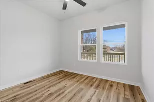 522 N Beaumont Ave, Burlington, NC 27217 - Photo 12