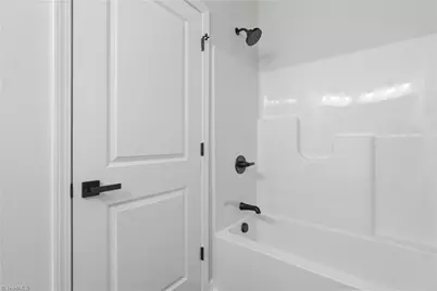 522 N Beaumont Avenue, Burlington, NC 27217 - Photo 18