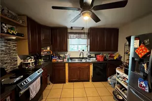 5803 Bartlett Dr, Greensboro, NC 27406 - Photo 8