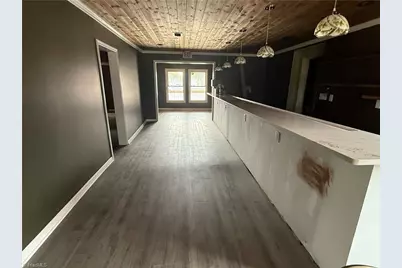 237 E Main Street, Yadkinville, NC 27055 - Photo 4