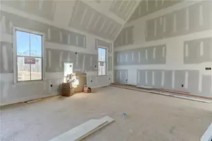 101 Shady Spg Dr, Reidsville, NC 27320 - Photo 8