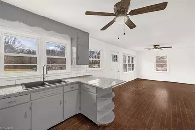 1518 Pearman Street, Reidsville, NC 27320 - Photo 14