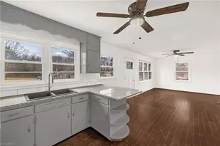 1518 Pearman St, Reidsville, NC 27320 - Photo 14