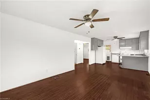 1518 Pearman St, Reidsville, NC 27320 - Photo 8