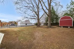 1518 Pearman St, Reidsville, NC 27320 - Photo 22