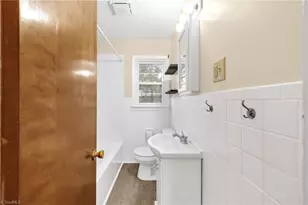 1518 Pearman St, Reidsville, NC 27320 - Photo 26