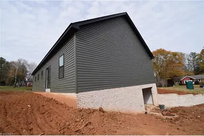 4381 Continental Drive, Pfafftown, NC 27040 - Photo 4