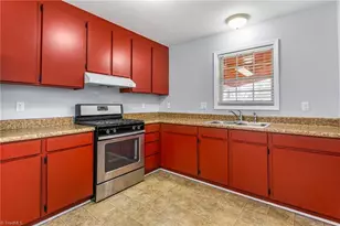 445 Key St, Burlington, NC 27217 - Photo 6