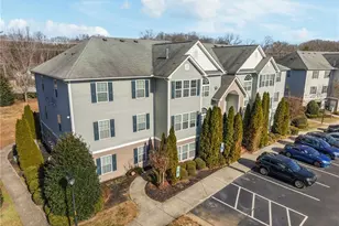 4702 Pennoak Ln, Greensboro, NC 27407 - Photo 6