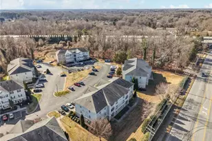 4702 Pennoak Ln, Greensboro, NC 27407 - Photo 32