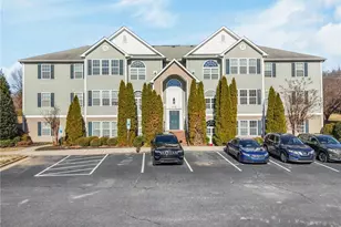4702 Pennoak Ln, Greensboro, NC 27407 - Photo 4