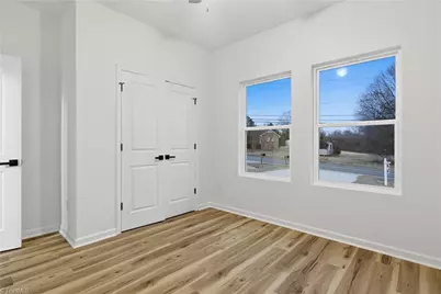 518 N Beaumont Avenue, Burlington, NC 27217 - Photo 16