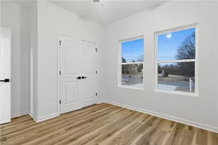 518 N Beaumont Ave, Burlington, NC 27217 - Photo 16