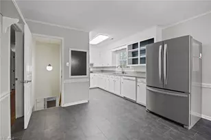 507 Valleybrook Dr, Jamestown, NC 27282 - Photo 10