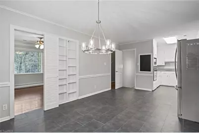 507 Valleybrook Drive, Jamestown, NC 27282 - Photo 8