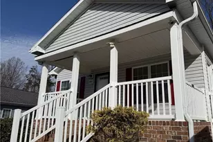 4967 Trent Hill Dr, Winston-Salem, NC 27105 - Photo 2