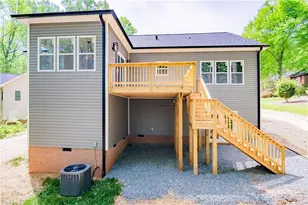 6 Teaberry Ct, Greensboro, NC 27455 - Photo 2