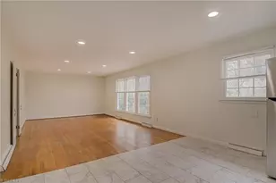 2504 Cornwallis Dr, Greensboro, NC 27408 - Photo 10