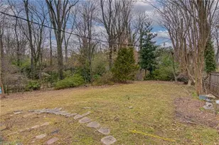 2504 Cornwallis Dr, Greensboro, NC 27408 - Photo 30