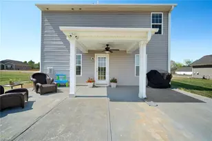 401 Altavista Dr, Clemmons, NC 27012 - Photo 36