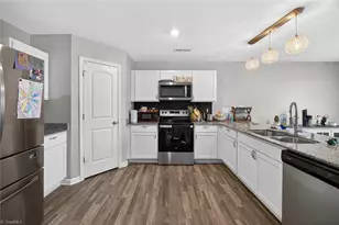 3828 Miller Dr, Greensboro, NC 27405 - Photo 12