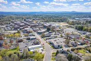 607 N Main St, Mount Airy, NC 27030 - Photo 38