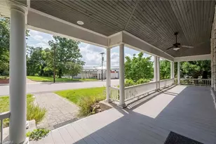 607 N Main St, Mount Airy, NC 27030 - Photo 4