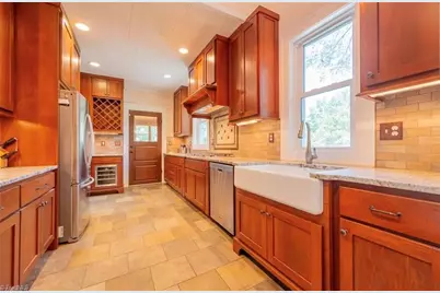 607 N Main Street, Mount Airy, NC 27030 - Photo 10