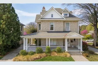 607 N Main Street, Mount Airy, NC 27030 - Photo 2